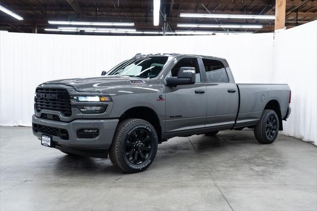 2026 RAM Ram 3500 RAM 3500 BIG HORN CREW CAB 4X4 8 BOX