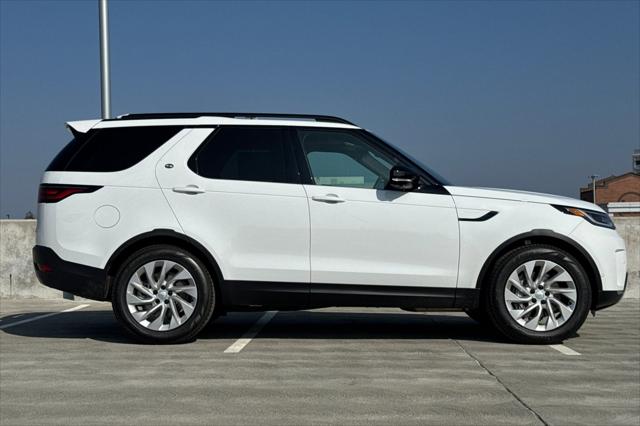 2026 Land Rover Discovery S