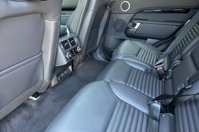 2026 Land Rover Discovery S