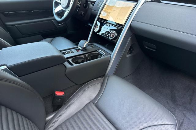 2026 Land Rover Discovery S