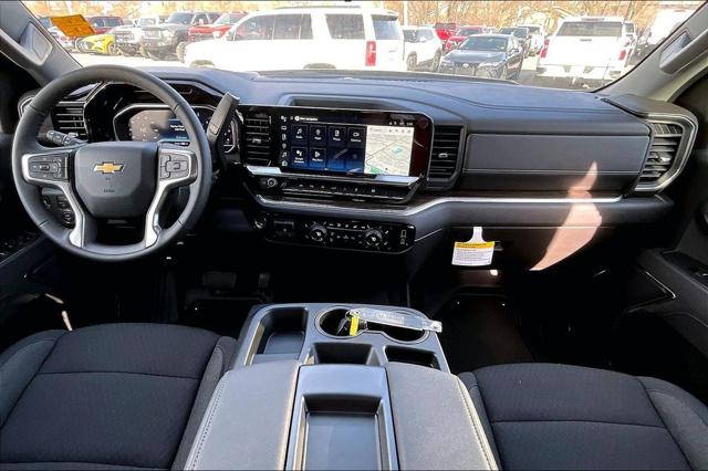 2025 Chevrolet Silverado 1500 4WD Crew Cab Standard Bed LT
