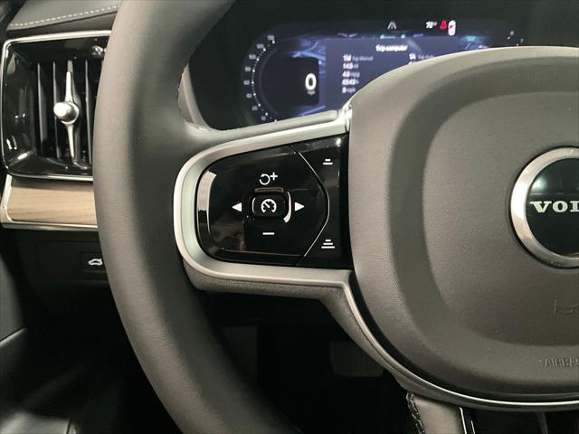 2026 Volvo XC90 Plus, B6 AWD Gas (mild hybrid), Gasoline, Bright, 6 Seats