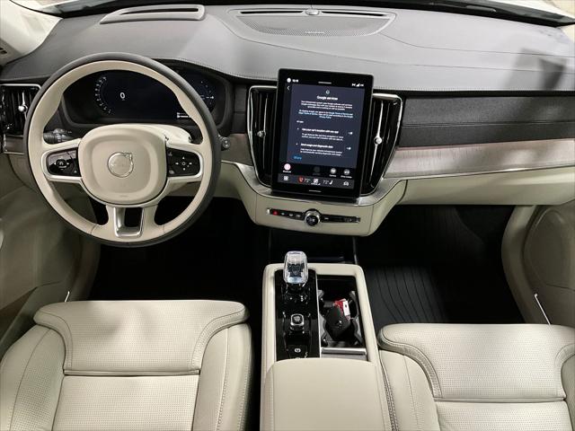 2026 Volvo XC90 Plug-In Hybrid Ultra, T8 AWD, Electric/Gasoline, Bright, 7 Seats