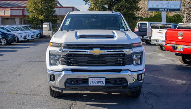 2025 Chevrolet Silverado 2500HD 4WD Crew Cab Standard Bed LT