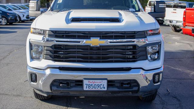 2025 Chevrolet Silverado 2500HD 4WD Crew Cab Standard Bed LT