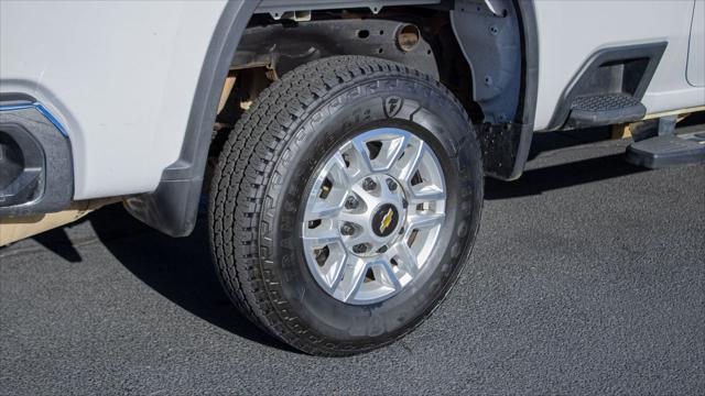 2025 Chevrolet Silverado 2500HD 4WD Crew Cab Standard Bed LT
