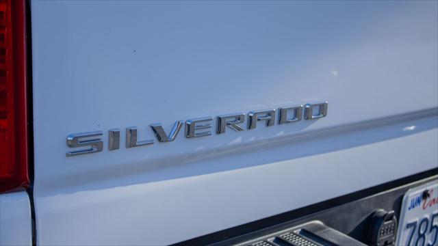 2025 Chevrolet Silverado 2500HD 4WD Crew Cab Standard Bed LT