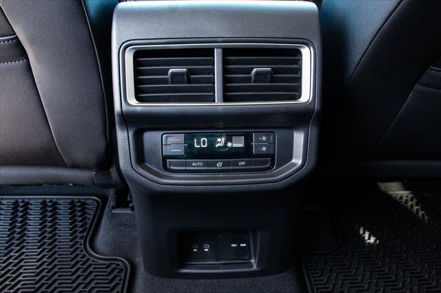 2026 Volkswagen Atlas Peak Edition