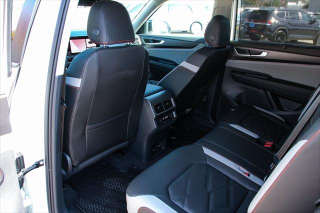 2026 Volkswagen Atlas Peak Edition