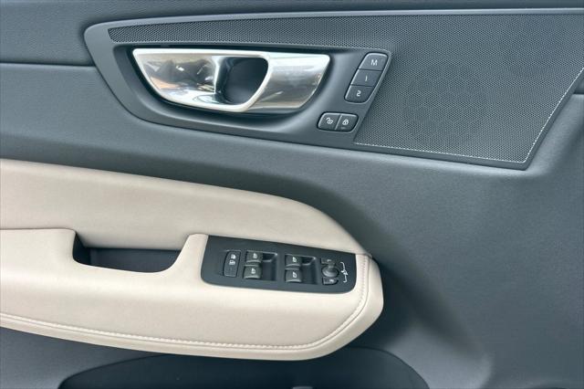 2026 Volvo XC60 B5 Core