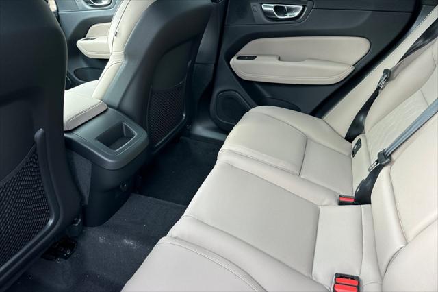 2026 Volvo XC60 B5 Core