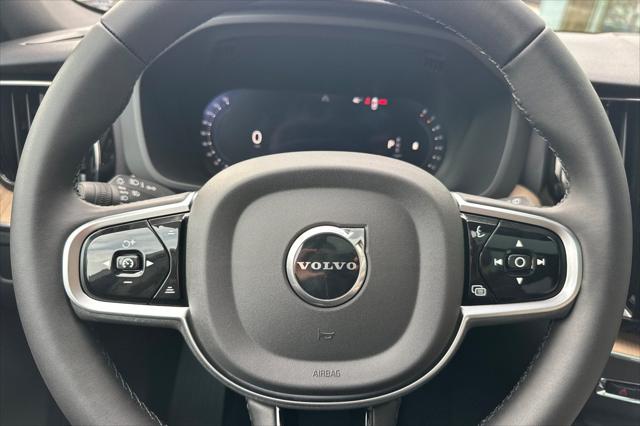 2026 Volvo XC60 B5 Core