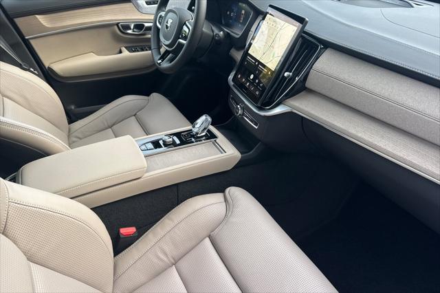 2026 Volvo XC90 Plug-In Hybrid Ultra, T8 AWD, Electric/Gasoline, Bright, 7 Seats