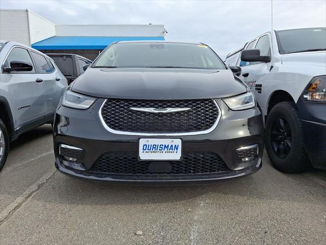 2023 Chrysler Pacifica Hybrid Touring L