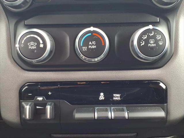 2022 Ram 2500 Big Horn Crew Cab 4x4 6'4" Box