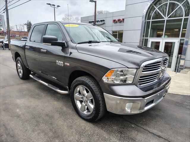 2017 RAM 1500 Big Horn Crew Cab 4x4 57 Box