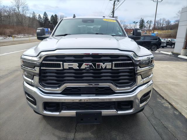2025 RAM 2500 Big Horn Crew Cab 4x4 64 Box