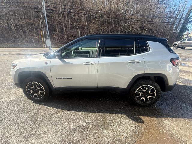 2025 Jeep Compass Trailhawk 4x4