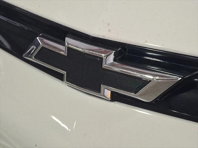2027 Chevrolet Bolt LT FWD