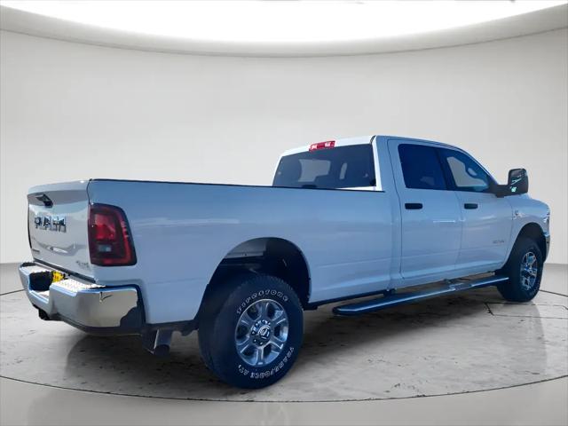 2026 Ram 2500 Big Horn Crew Cab 4x4 8' Box