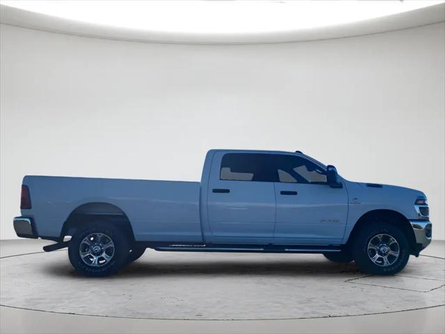 2026 Ram 2500 Big Horn Crew Cab 4x4 8' Box