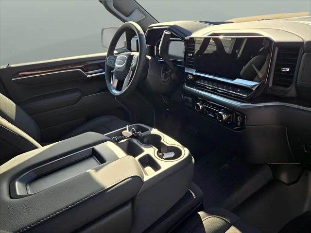 2026 GMC Sierra 1500 Crew Cab, Short Bed, SLE, 4WD