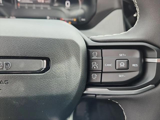 2026 Jeep Cherokee Laredo