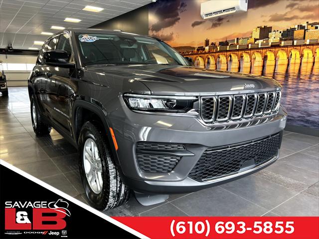 2023 Jeep Grand Cherokee Laredo 4x4