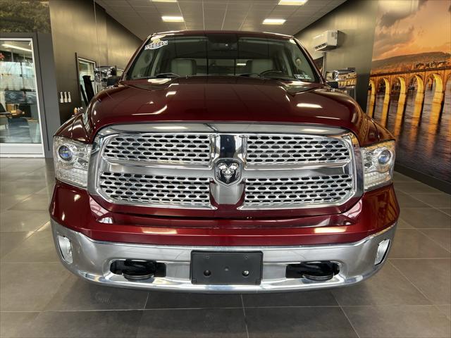 2017 RAM 1500 Laramie Crew Cab 4x4 57 Box