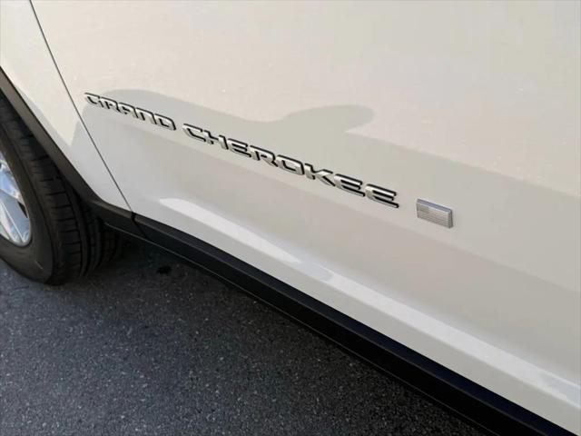 2026 Jeep Grand Cherokee L Laredo 4x4