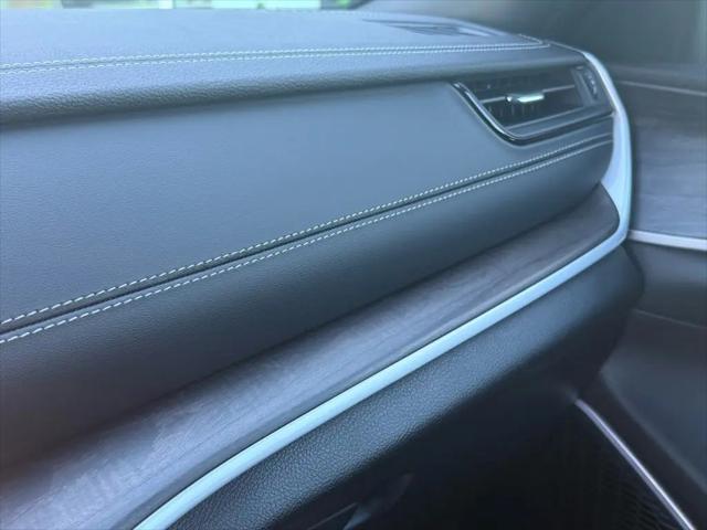 2026 Jeep Grand Cherokee Limited 4x2
