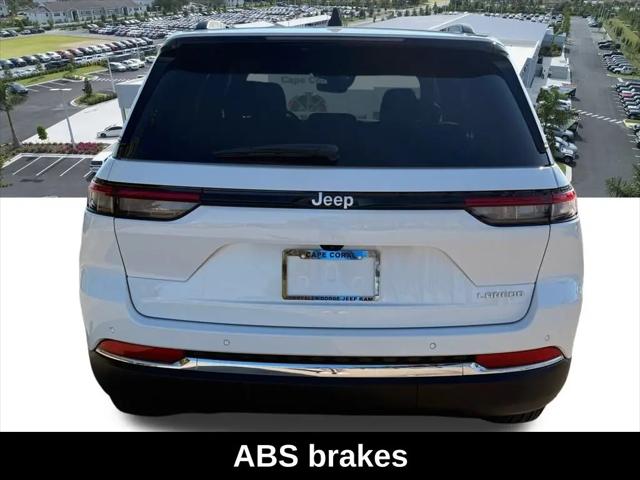 2026 Jeep Grand Cherokee Laredo 4x2