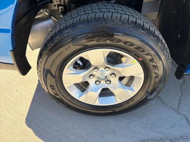 2026 Ram 1500 Tradesman Crew Cab 4x4 5'7" Box