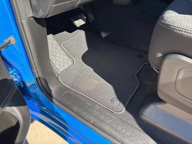 2026 Ram 1500 Tradesman Crew Cab 4x4 5'7" Box
