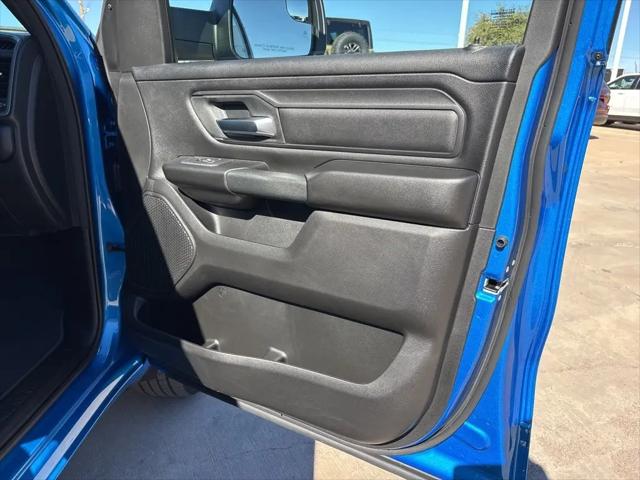 2026 Ram 1500 Tradesman Crew Cab 4x4 5'7" Box
