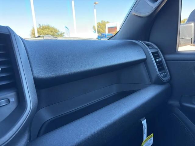 2026 Ram 1500 Tradesman Crew Cab 4x4 5'7" Box