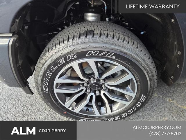 2026 Ram 1500 Limited Crew Cab 4x4 5'7" Box
