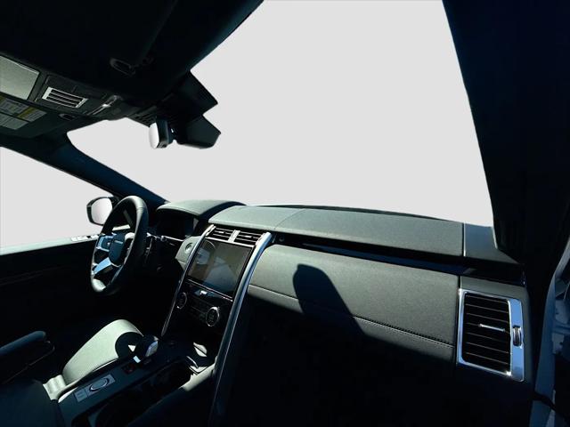 2026 Land Rover Discovery S