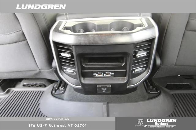 2022 Ram 1500 Big Horn Crew Cab 4x4 5'7" Box