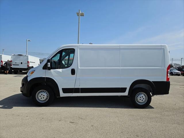 2026 Ram ProMaster Cargo Van Tradesman Low Roof 136" WB w/Pass Seat