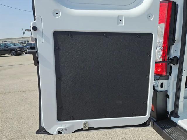 2026 Ram ProMaster Cargo Van Tradesman Low Roof 136" WB w/Pass Seat
