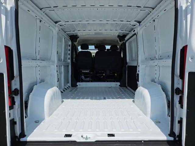 2026 Ram ProMaster Cargo Van Tradesman Low Roof 136" WB w/Pass Seat