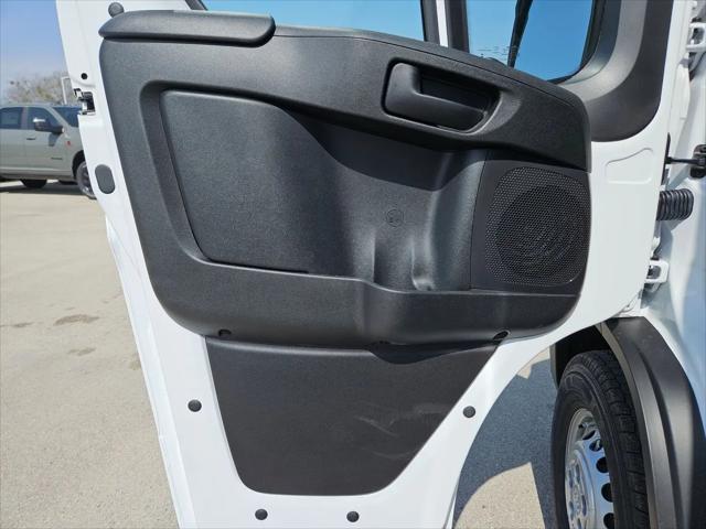 2026 Ram ProMaster Cargo Van Tradesman Low Roof 136" WB w/Pass Seat