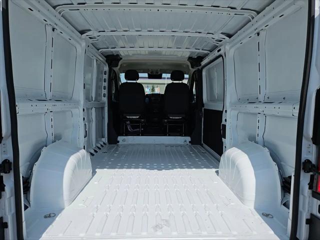 2026 Ram ProMaster Cargo Van Tradesman Low Roof 136" WB w/Pass Seat