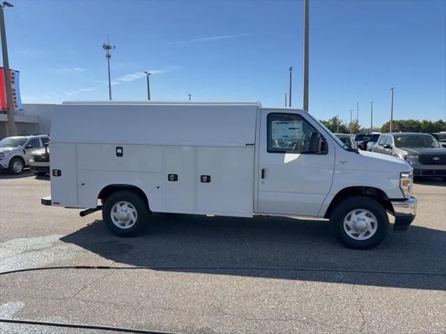 2026 Ford E-350 Cutaway E-Series Cutaway