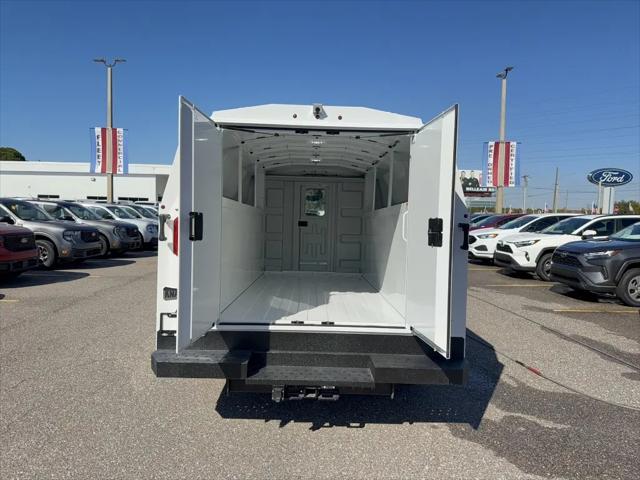 2026 Ford E-350 Cutaway E-Series Cutaway