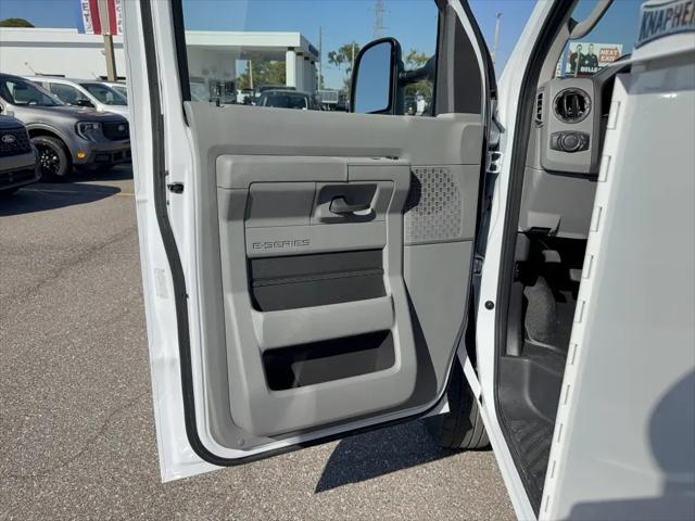 2026 Ford E-350 Cutaway E-Series Cutaway
