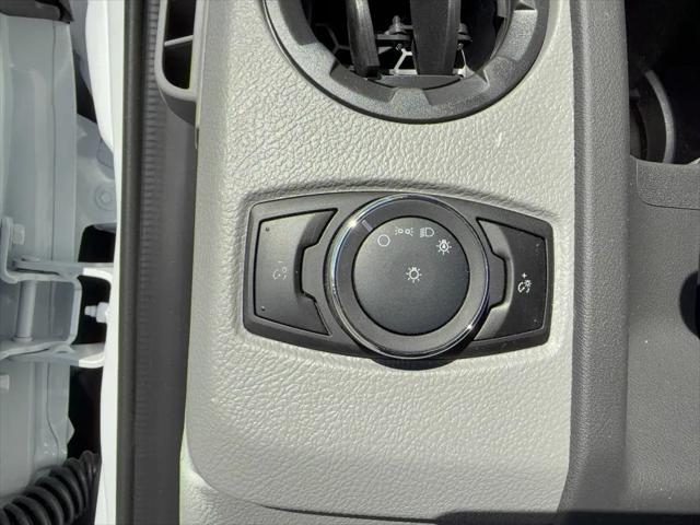 2026 Ford E-350 Cutaway E-Series Cutaway