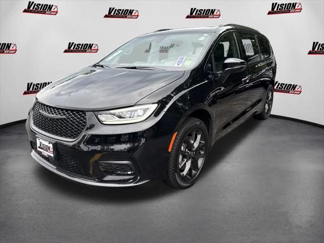2026 Chrysler Pacifica Limited AWD for sale in Rochester, NY