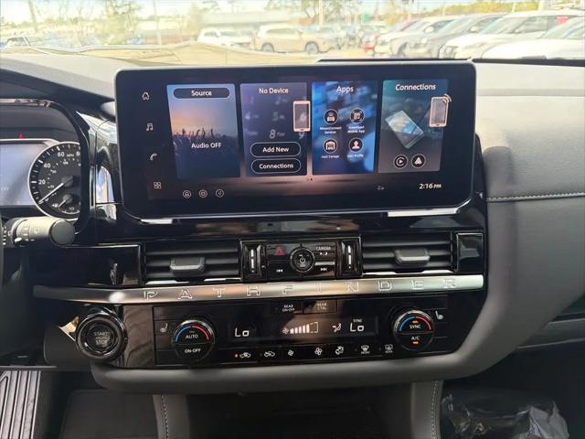 2026 Nissan Pathfinder SV
